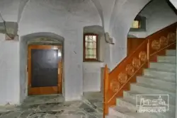 Diele mit Treppe ins OG